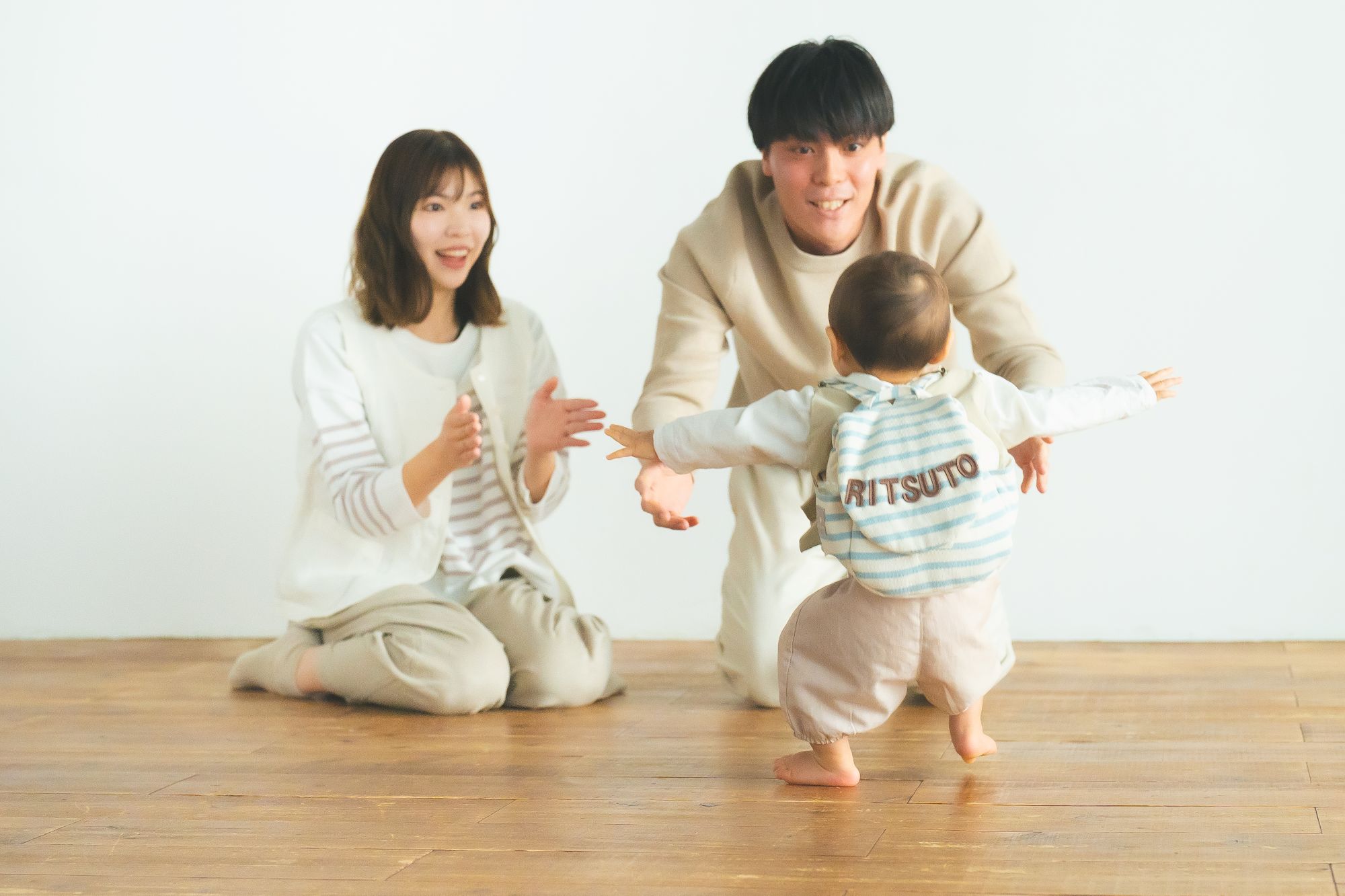 1歳のお誕生日をお祝いするイメージ写真