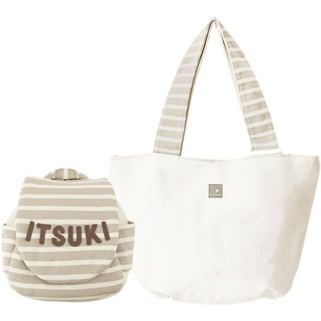 ベージュストライプの名入れベビーリュック＆ママトート ─ ナチュラルカラーで性別問わず贈れる